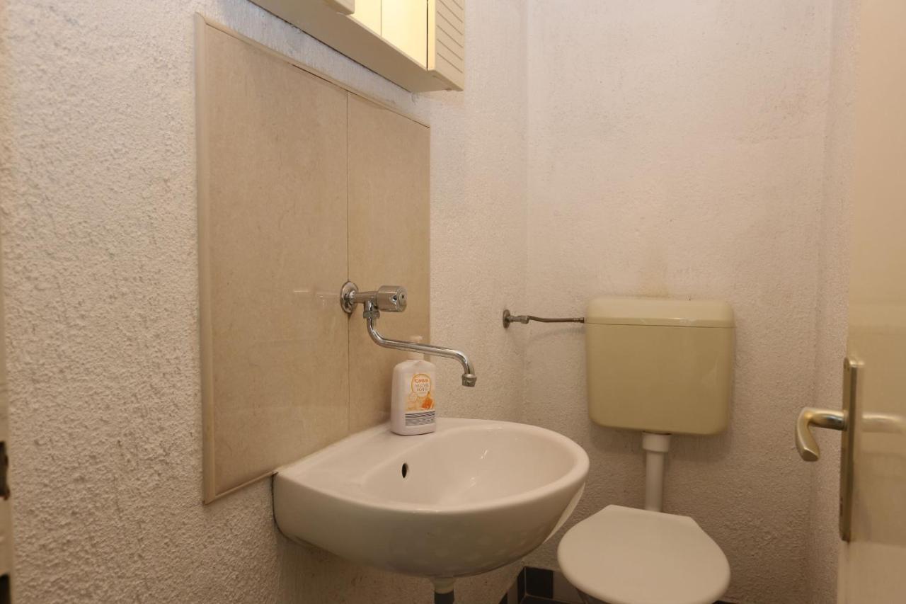 Apartments Nadenic Šilo Εξωτερικό φωτογραφία